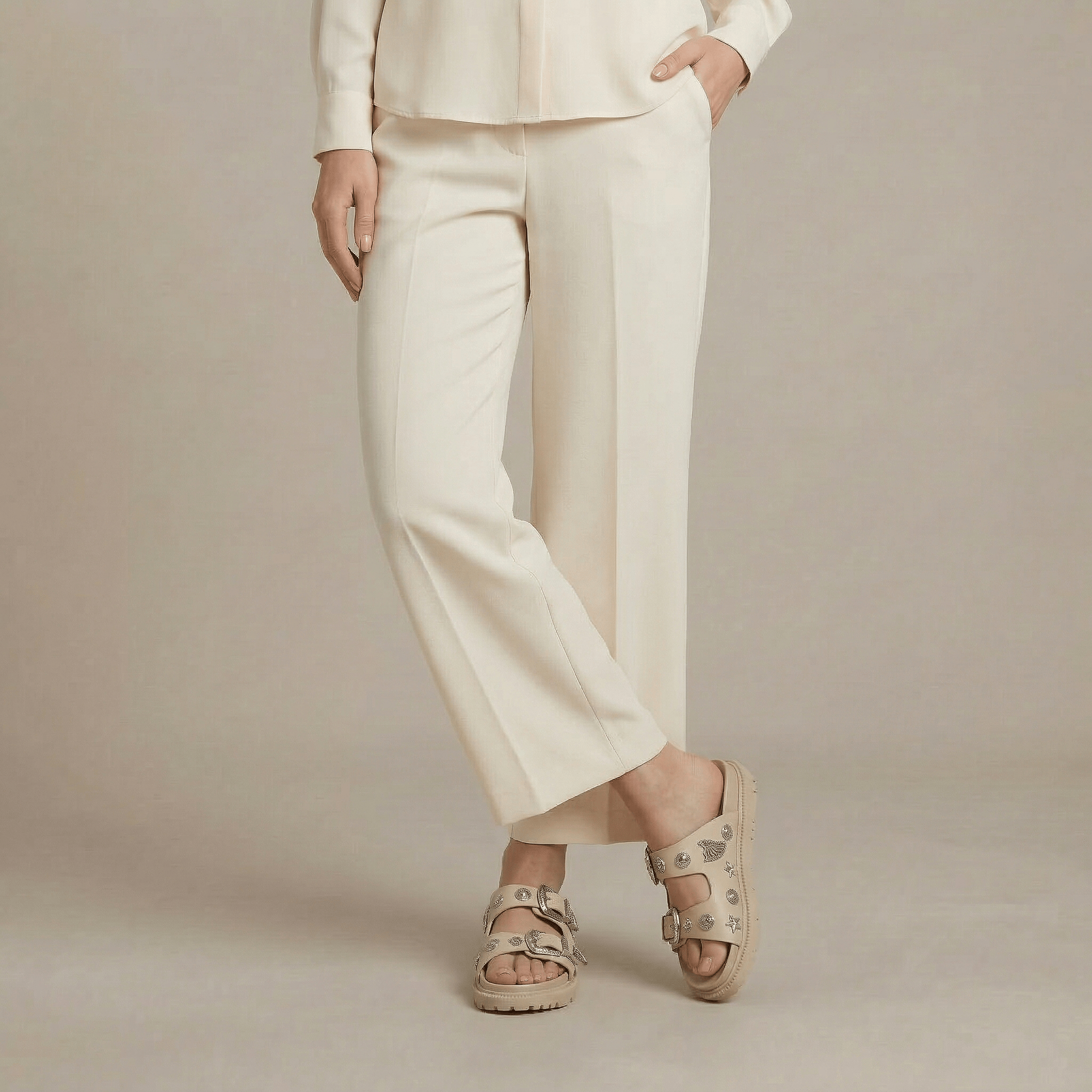 Sandale Cloutée Femme