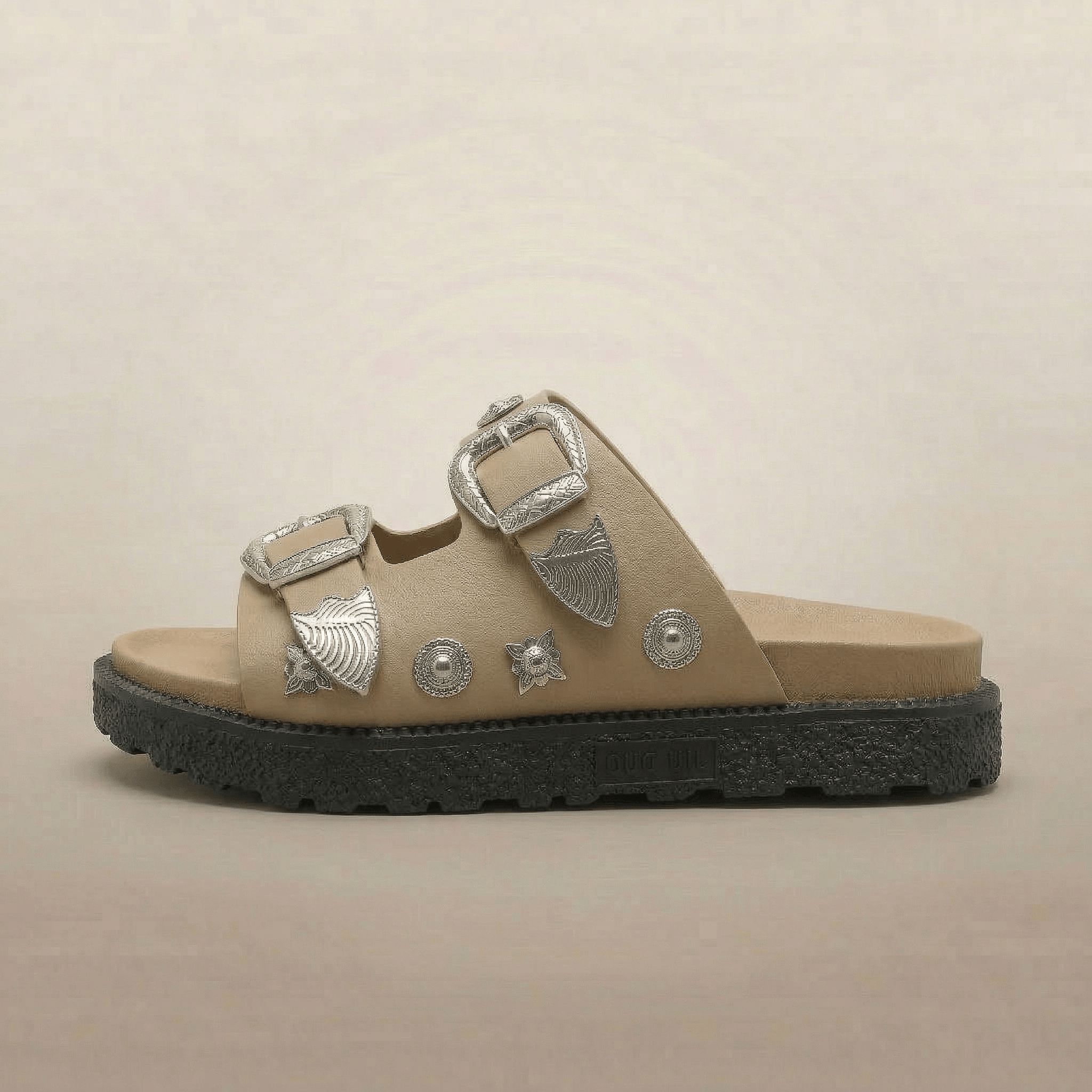 Sandale Cloutée Femme
